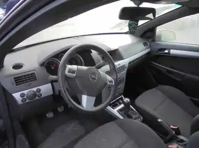 Veículo de Sucata opel astra gtc 1.9 cdti do ano 2006 alimentado z19dtj