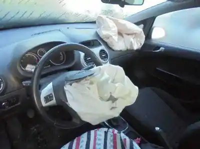 Veículo de Sucata opel corsa d 1.2 cat (a 12 xer / ldc) do ano 2013 alimentado a12xer