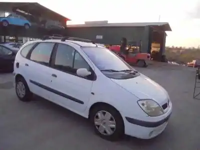 Scrapping Vehicle renault scenic (ja..) 1.9 dci authentique of the year 2001 powered f9q732