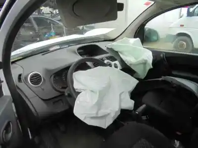 Veículo de Sucata renault kangoo express 1.5 dci do ano 2013 alimentado k9k808