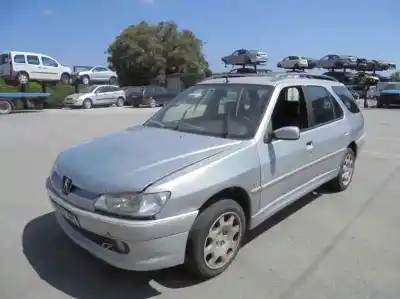 Veículo de Sucata PEUGEOT 306 BREAK 2.0 HDi CAT do ano 2001 alimentado RHYDW10TD
