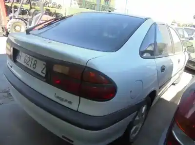 Veículo de Sucata renault laguna (b56) 1.9 dci diesel cat do ano 2000 alimentado f9q718