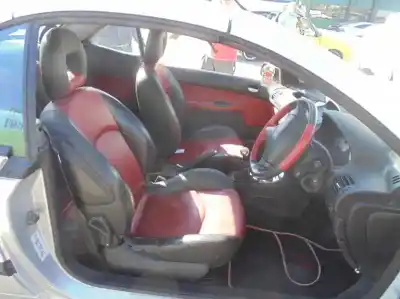 Veicolo di demolizione peugeot 206 cc 2.0 16v cat dell'anno 2002 alimentato rfnew10j4