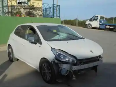 Veículo de Sucata peugeot 208 1 1.6 blue hdi 100ch manual do ano 2016 alimentado bh02