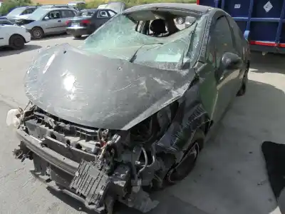 Veículo de Sucata PEUGEOT 207 1.4 HDi do ano 2007 alimentado 8HZ