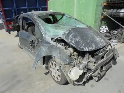 Veículo de Sucata peugeot 207 1.4 hdi do ano 2007 alimentado 8hz