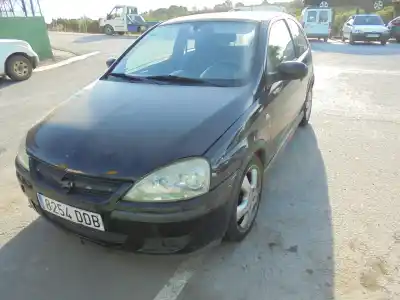 Veicolo di demolizione OPEL CORSA C 1.7 16V CDTI dell'anno 2004 alimentato Z17DTH
