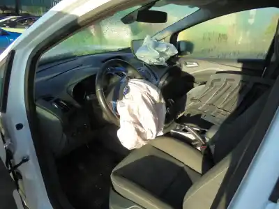 Veículo de Sucata ford c-max ii (dxa/cb7, dxa/ceu) 1.6 tdci do ano 2010 alimentado t3da