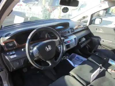 Veículo de Sucata honda fr-v (be) 2.2 i ctdi (be5) do ano 2005 alimentado n22a1