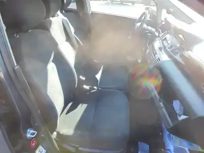 Veículo de Sucata honda fr-v (be) 2.2 i ctdi (be5) do ano 2005 alimentado n22a1