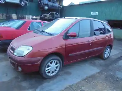 Здавання транспортного засобу renault scenic (ja..) 1.9 dci authentique року 2003 потужний 