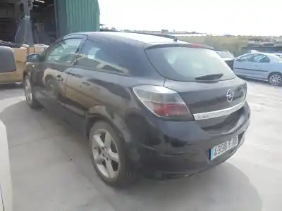 Hurda Aracı opel astra gtc 1.9 cdti yılın 2006 güçlü 