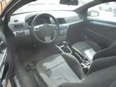 Hurda Aracı opel astra gtc 1.9 cdti yılın 2006 güçlü 