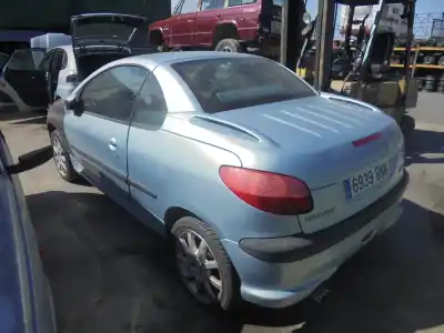 Veicolo di demolizione peugeot 206 cc 2.0 16v cat dell'anno 2001 alimentato rfn