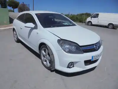 Hurda Aracı OPEL ASTRA GTC 1.7 16V CDTI Yılın 2006 güçlü Z17DTH