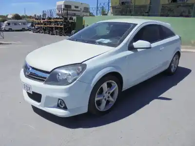 Vehicul casat opel astra gtc 1.7 16v cdti al anului 2006 alimentat z17dth