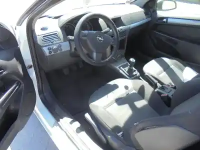 Vehicul casat opel astra gtc 1.7 16v cdti al anului 2006 alimentat z17dth