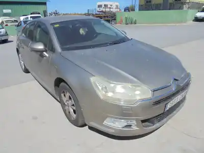 Veículo de Sucata citroen c5 berlina 1.6 hdi fap do ano 2009 alimentado 