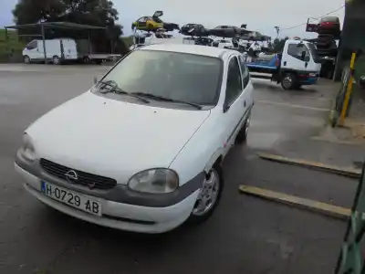 Veículo de Sucata opel corsa b 1.0 12v cat (x 10 xe / lw3) do ano 2000 alimentado x10xe