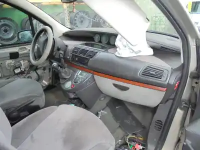 Scrapping Vehicle citroen c8 2.2 hdi 16v premier ii of the year 2005 powered 4hw