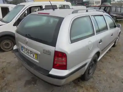 Здавання транспортного засобу skoda octavia i combi (1u5) 1.9 tdi 4x4 року 0 потужний 