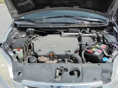 Veículo de Sucata honda fr-v (be) 2.2 i ctdi (be5) do ano 2005 alimentado n22a1