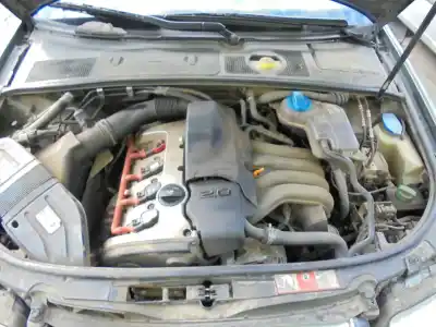 Veículo de Sucata audi a4 avant (8e) 2.0 20v cat (alt) do ano 2003 alimentado alt