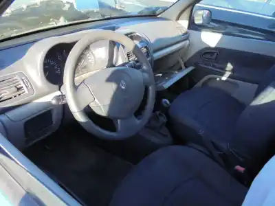 Здавання транспортного засобу renault clio ii fase ii (b/cb0) 1.2 року 2001 потужний d7f746