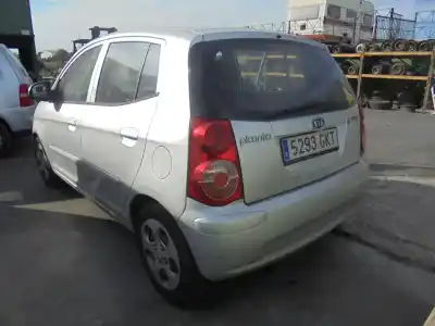 Véhicule à la ferraille kia picanto 1.1 crdi ex de l'année 2009 alimenté d3fa