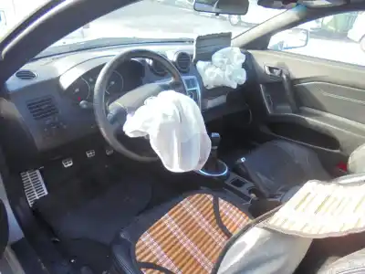 Здавання транспортного засобу hyundai coupe (gk) 2.7 v6 gls 167 cv / 123 kw року 2002 потужний g6ba