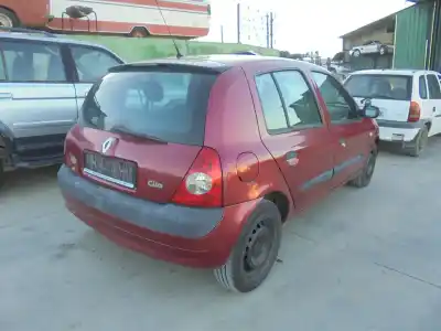 Здавання транспортного засобу renault   року 2003 потужний 