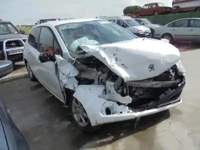 Scrapping Vehicle peugeot 208 style of the year 2015 powered hm01