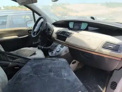 Здавання транспортного засобу lancia phedra (179_) 2.2 jtd (179axc1a) року 2006 потужний 4hw (dw12ated4)