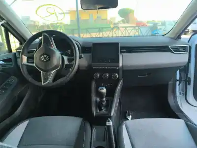 Scrapping Vehicle renault clio v (b7_) 1.0 lpg (b7mt) of the year 2024 powered h4d 470