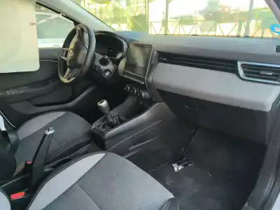 Scrapping Vehicle renault clio v (b7_) 1.0 lpg (b7mt) of the year 2024 powered h4d 470