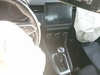 Veicolo di demolizione renault clio v (b7_) 1.0 tce 100 (b7mt) dell'anno 2019 alimentato h4d 450,h4d 452,h4d 460,h4d 480 Veicolo di demolizione renault clio v (b7_) 1.0 tce 100 (b7mt) dell'anno 2019 alimentato h4d 450,h4d 452,h4d 460,h4d 480