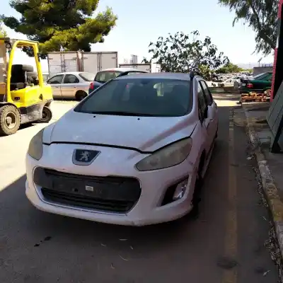 Sloopvoertuig peugeot 308 sw envy van het jaar 2011 aangedreven 9hr