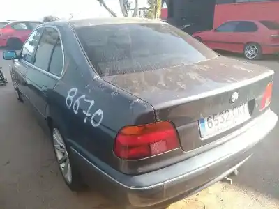 Sloopvoertuig bmw                                                serie 5 berlina (e39)                                                                                                                                                                                                                                      530d                                                                                                                                                                                                                                                       van het jaar 2005 aangedreven 306d1