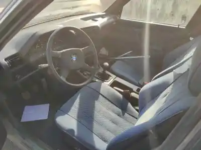 Vehicul casat bmw serie 3 berlina (e30) 2.3 al anului 1989 alimentat m20b23