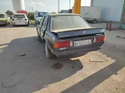 Vehicul casat bmw serie 3 berlina (e30) 2.3 al anului 1989 alimentat m20b23