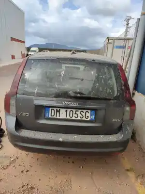 Veículo de Sucata volvo v50 familiar 2.0 d kinetic do ano 2004 alimentado d4204t