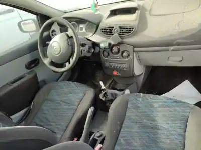 Scrapping Vehicle renault clio iii authentique of the year 2007 powered k9k768