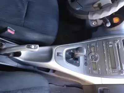 Veículo de Sucata toyota auris luna+ do ano 2008 alimentado 1ndtv