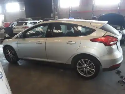 Veicolo di demolizione ford focus lim. (cb8) trend dell'anno 2015 alimentato pndd