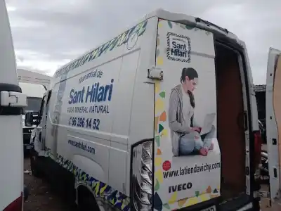 Здавання транспортного засобу iveco daily vi caja/chasis 33s13, 35s13, 35c13 року 2015 потужний f1afl411b
