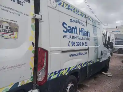 Здавання транспортного засобу iveco daily vi caja/chasis 33s13, 35s13, 35c13 року 2015 потужний f1afl411b