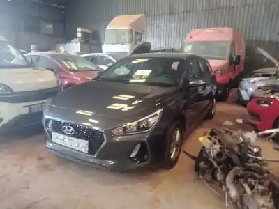 Veículo de Sucata hyundai i30 ranchera familiar (pde) 1.0 t-gdi do ano 2017 alimentado g3lc,g3le