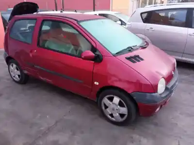 Veicolo di demolizione renault                                            twingo i (c06_)                                                                                                                                                                                                                                            1.2 16v (c06c, c06d, c06k)                                                                                                                                                                                                                                 dell'anno 2006 alimentato d4f 702
