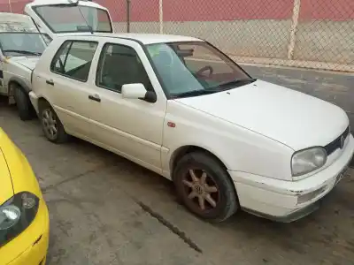 Veículo de Sucata volkswagen golf iii (1h1) 1.6 do ano 1997 alimentado aek,aft