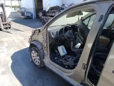 Veículo de Sucata peugeot partner tepee 1.6 bluehdi 100 do ano 2017 alimentado bh02